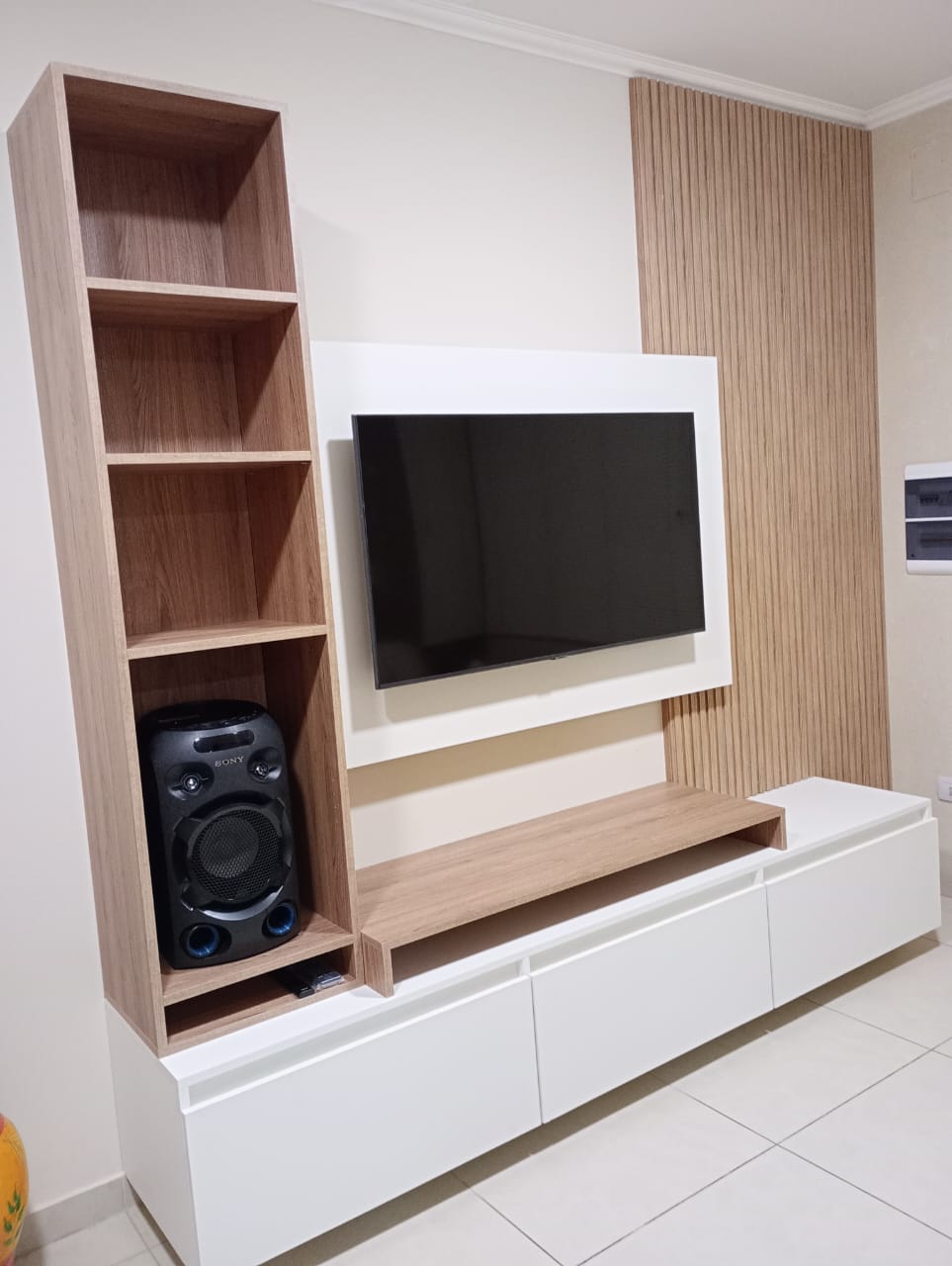 RACK TV